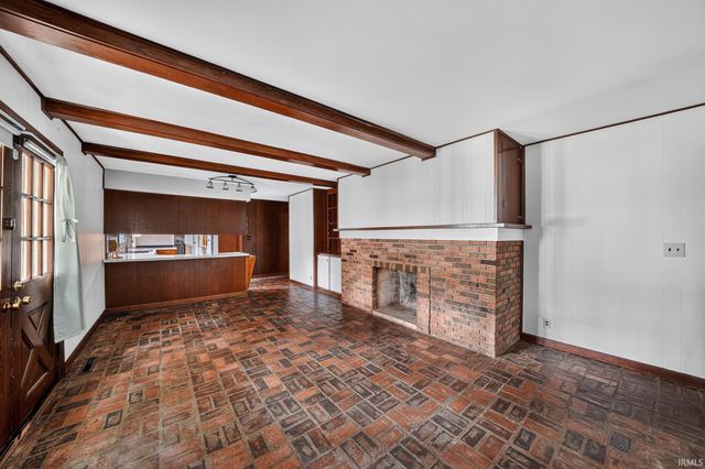 1915 Churchill Drive, South Bend, IN 46617