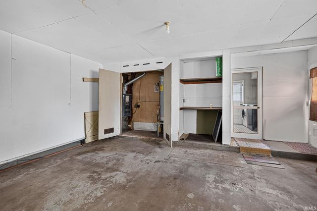 1915 Churchill Drive, South Bend, IN 46617