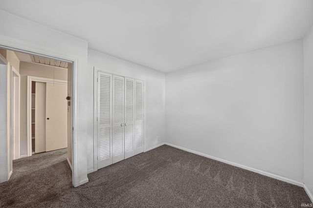 1915 Churchill Drive, South Bend, IN 46617
