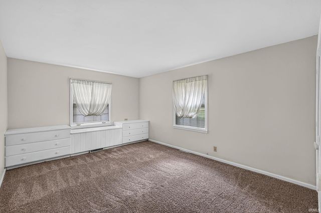 1915 Churchill Drive, South Bend, IN 46617