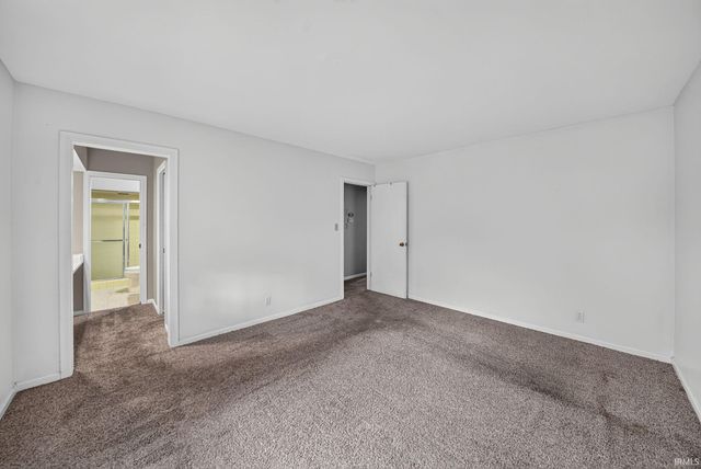 1915 Churchill Drive, South Bend, IN 46617