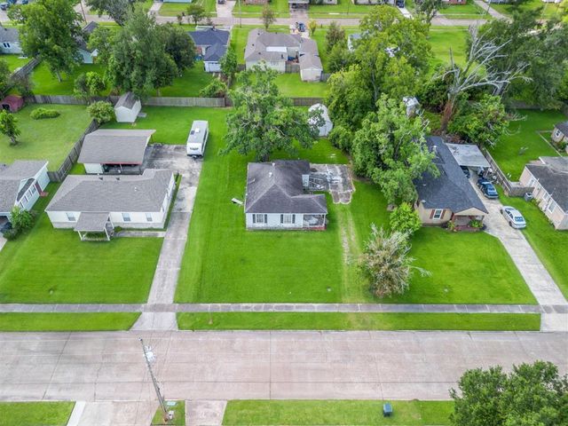 1302 Virginia Street, Lake Charles, LA 70607