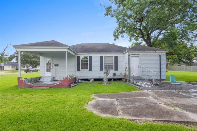 1302 Virginia Street, Lake Charles, LA 70607