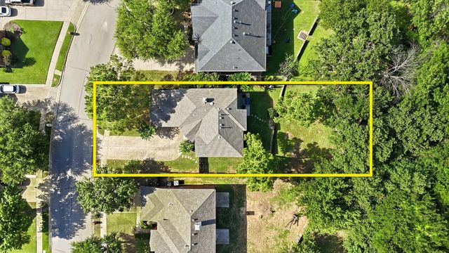 7013 Riverchase Trail, Denton, TX 76210