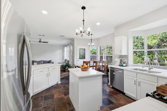 7013 Riverchase Trail, Denton, TX 76210