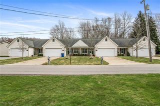 4593 Michigan Boulevard, Youngstown, OH 44505