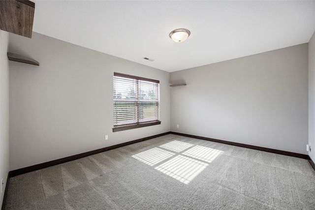 3507 Pioneer Avenue SE, Cedar Rapids, IA 52403