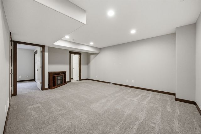 3507 Pioneer Avenue SE, Cedar Rapids, IA 52403
