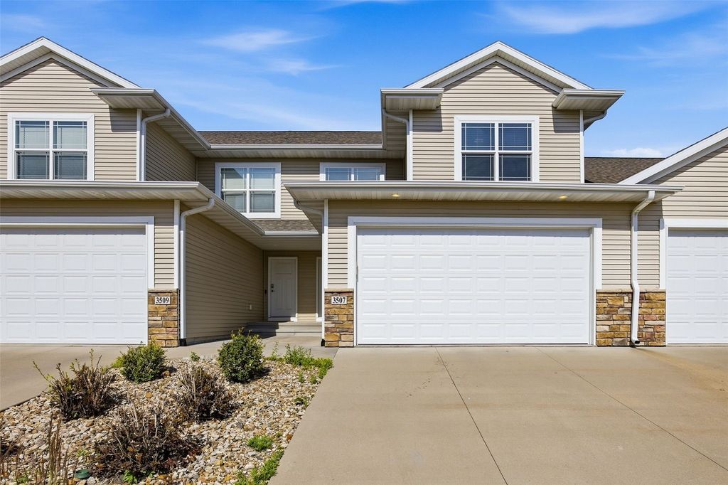 3507 Pioneer Avenue SE, Cedar Rapids, IA 52403