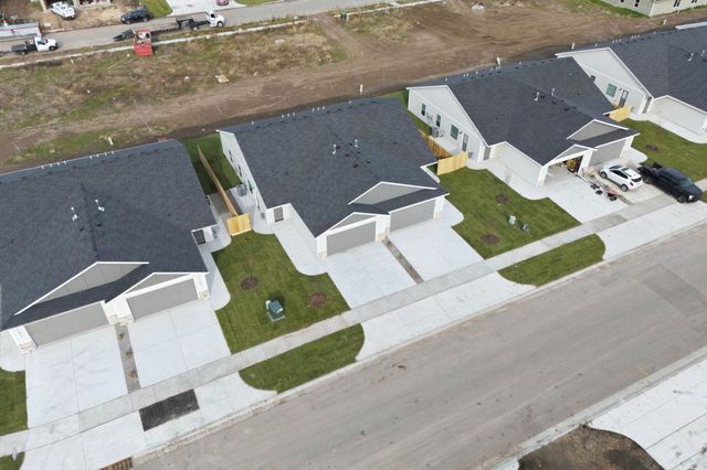 16824 W Kashmir St, Goddard, KS 67052