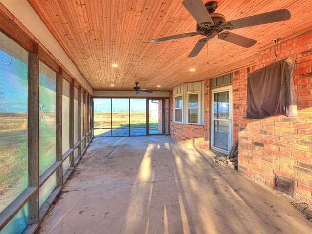 6524 W Smith Road, El Reno, OK 73036