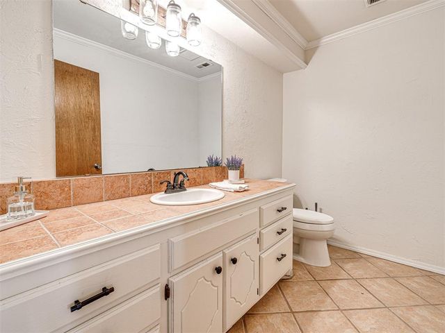 6524 W Smith Road, El Reno, OK 73036