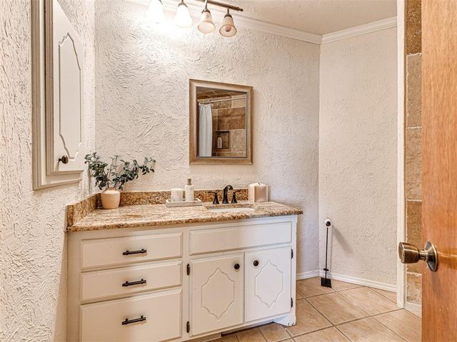 6524 W Smith Road, El Reno, OK 73036