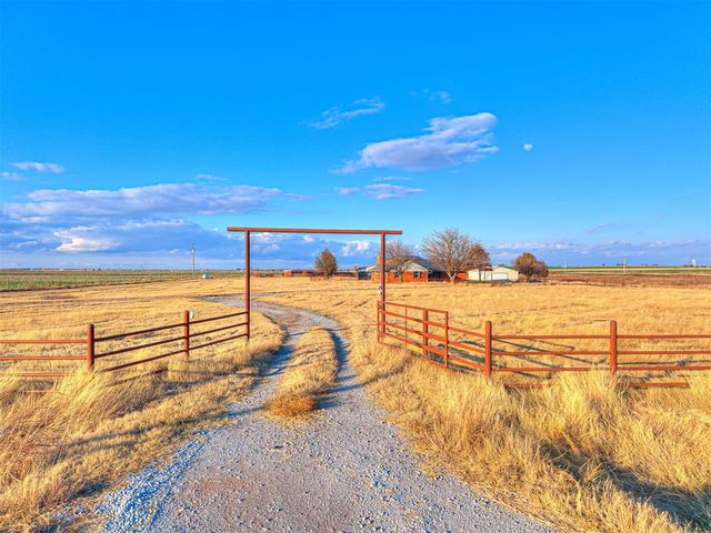 6524 W Smith Road, El Reno, OK 73036