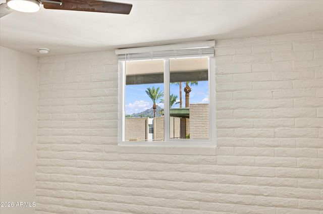 3737 E TURNEY Avenue 226, Phoenix, AZ 85018