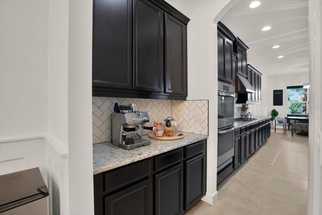 9339 BELLA VITA CIRCLE, Land O Lakes, FL 34637