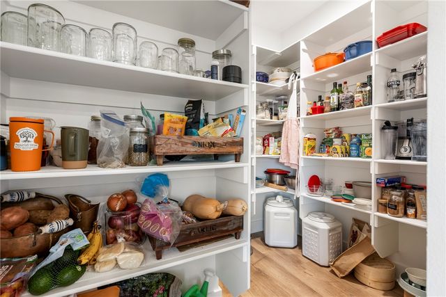 1300 Bunker Drive, Pea Ridge, AR 72751