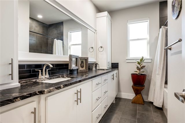 1300 Bunker Drive, Pea Ridge, AR 72751