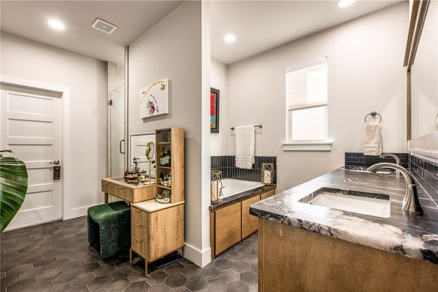 1300 Bunker Drive, Pea Ridge, AR 72751