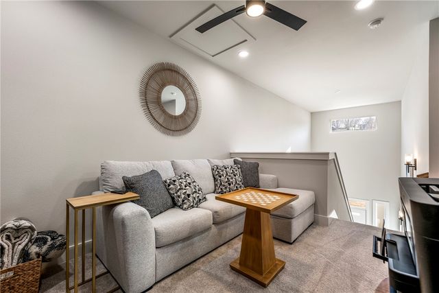 1300 Bunker Drive, Pea Ridge, AR 72751