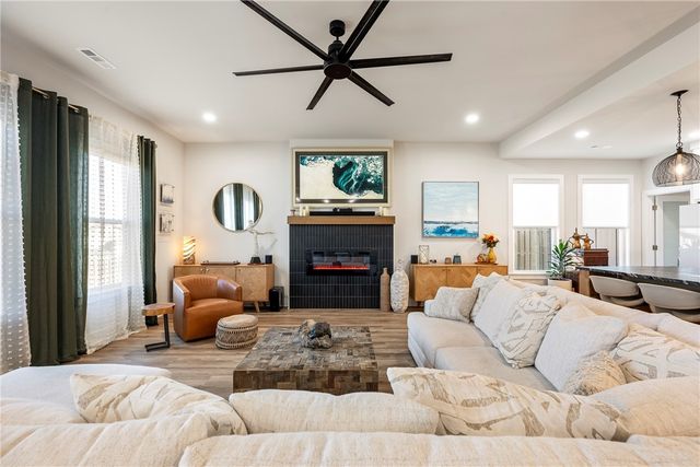 1300 Bunker Drive, Pea Ridge, AR 72751