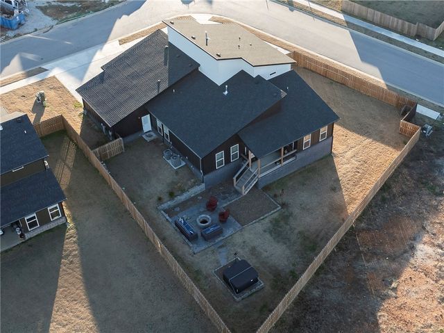 1300 Bunker Drive, Pea Ridge, AR 72751