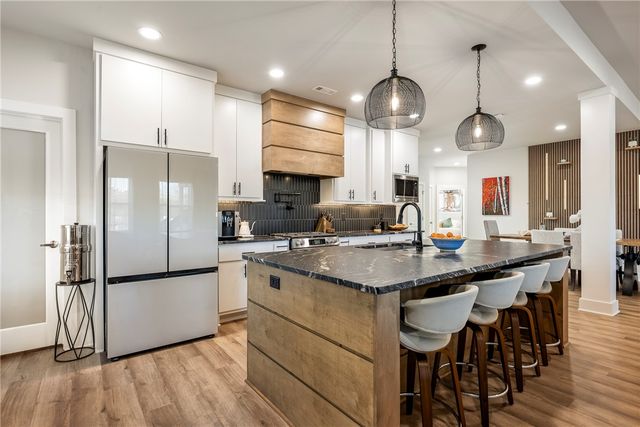 1300 Bunker Drive, Pea Ridge, AR 72751