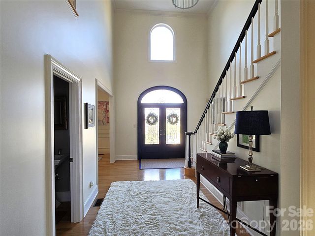 40 Shipwatch Drive, Hickory, NC 28601