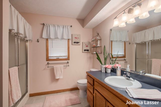 3122 W Crystal Waters Drive 1, Holland, MI 49424