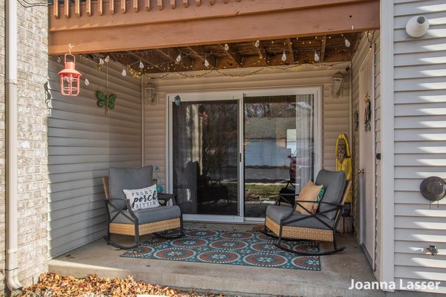 3122 W Crystal Waters Drive 1, Holland, MI 49424