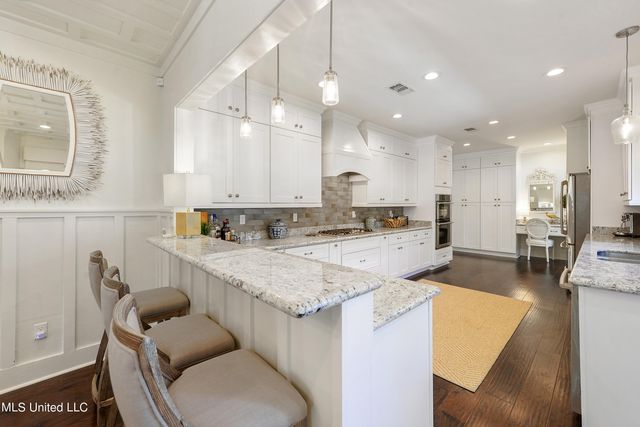 354 Main Street, Bay Saint Louis, MS 39520