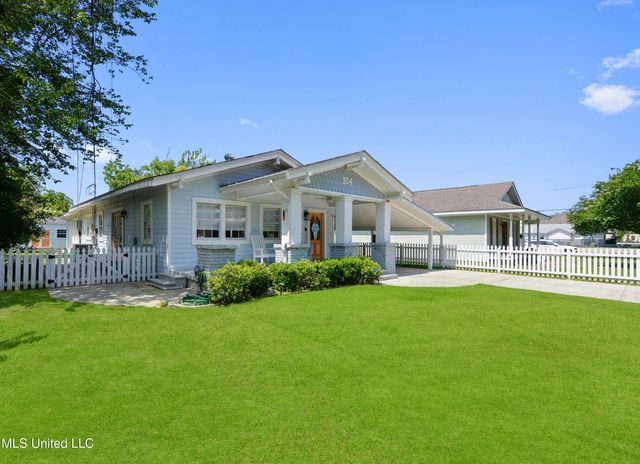 354 Main Street, Bay Saint Louis, MS 39520