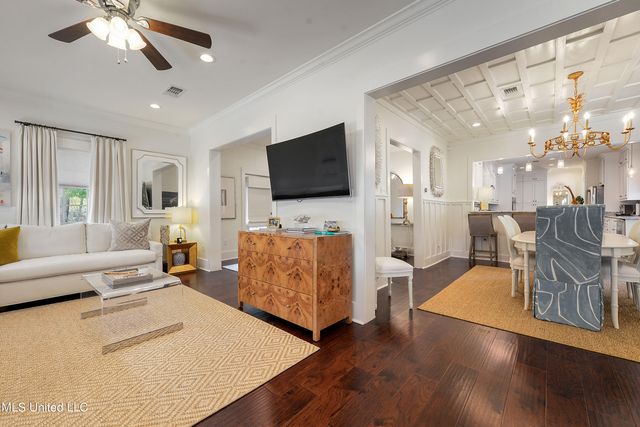 354 Main Street, Bay Saint Louis, MS 39520