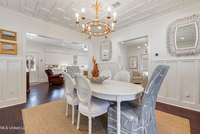 354 Main Street, Bay Saint Louis, MS 39520