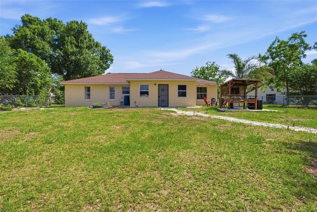 1011 WINIFRED WAY, Lakeland, FL 33809