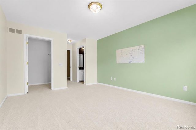 1781 Westridge Drive, Rochester, MI 48306
