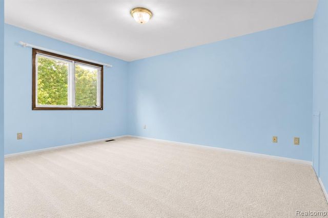 1781 Westridge Drive, Rochester, MI 48306