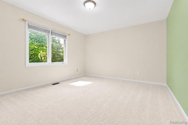 1781 Westridge Drive, Rochester, MI 48306
