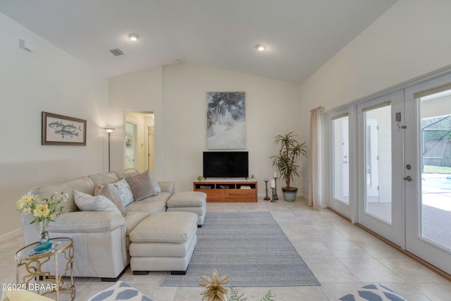 13 Edgemont Lane, Palm Coast, FL 32164