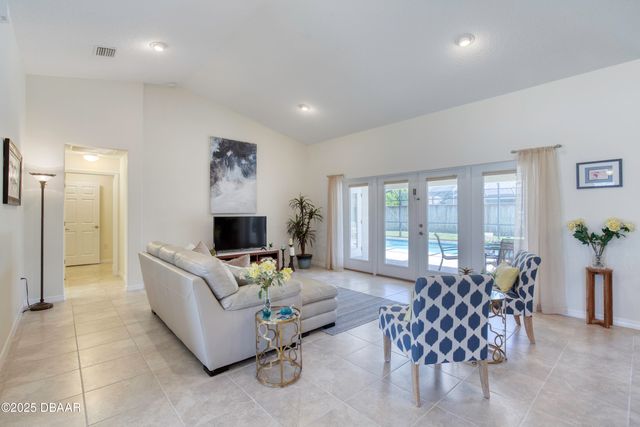 13 Edgemont Lane, Palm Coast, FL 32164