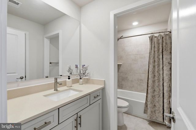 1418 CRAMPTON ST, Brunswick, MD 21716