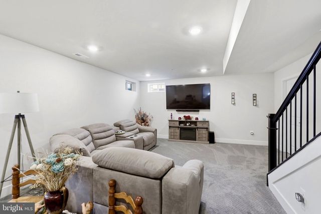 1418 CRAMPTON ST, Brunswick, MD 21716