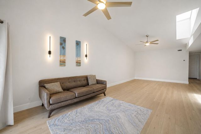5325 S Bolero Circle, Delray Beach, FL 33484