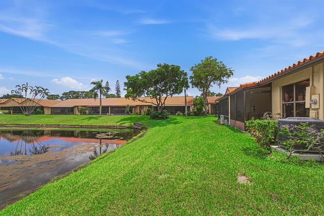 5325 S Bolero Circle, Delray Beach, FL 33484