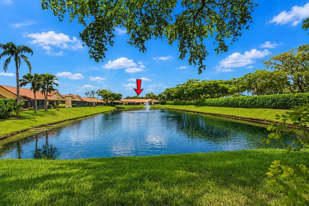 5325 S Bolero Circle, Delray Beach, FL 33484