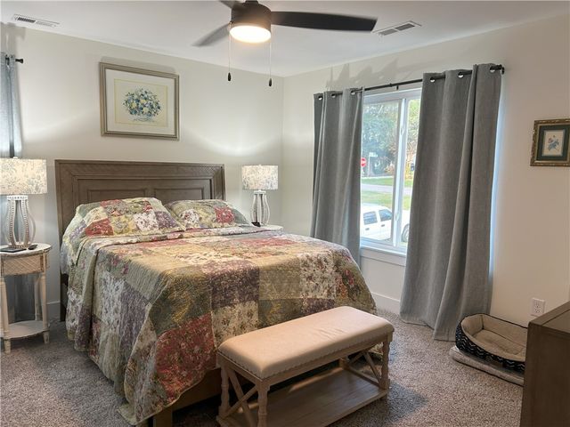 104 W North 3rd Street, Seneca, SC 29678