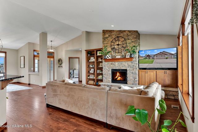 14097 N PRISTINE CIR, Rathdrum, ID 83858