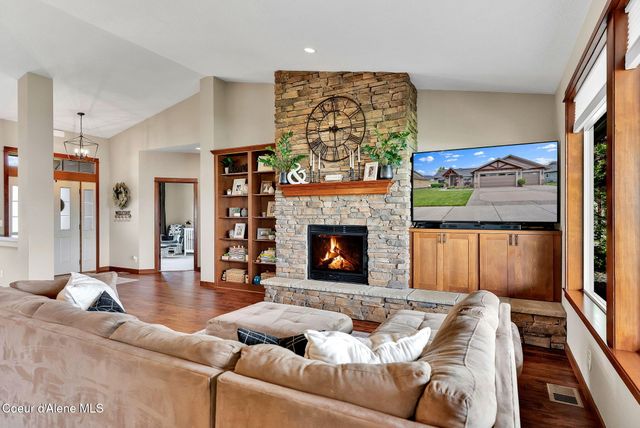14097 N PRISTINE CIR, Rathdrum, ID 83858
