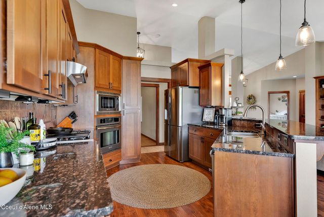 14097 N PRISTINE CIR, Rathdrum, ID 83858