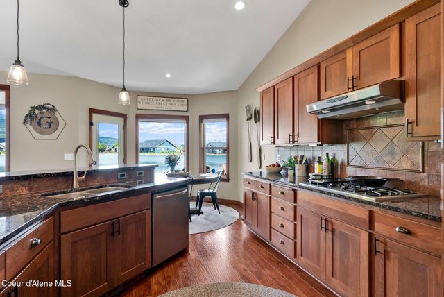 14097 N PRISTINE CIR, Rathdrum, ID 83858